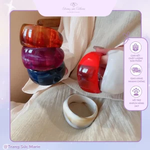 Vòng tay bản to trong suốt sang chảnh